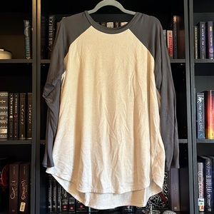 Incredibly Soft American Eagle T-shirt